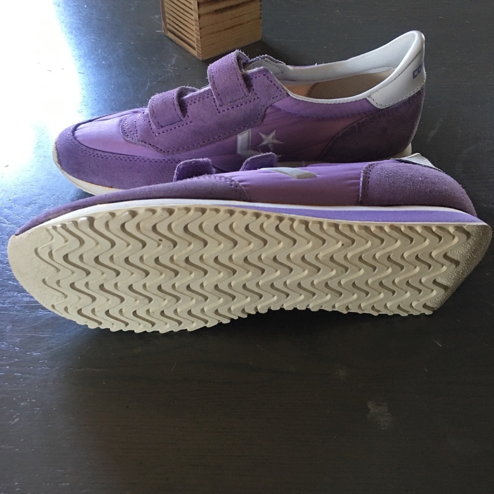 Vintage Converse Sneakers - Picture 8 of 8